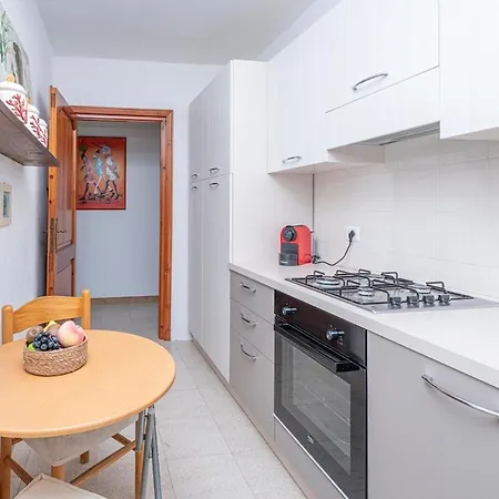 Appartamento Porto San Paolo, Casa A Pochi Passi Dalla